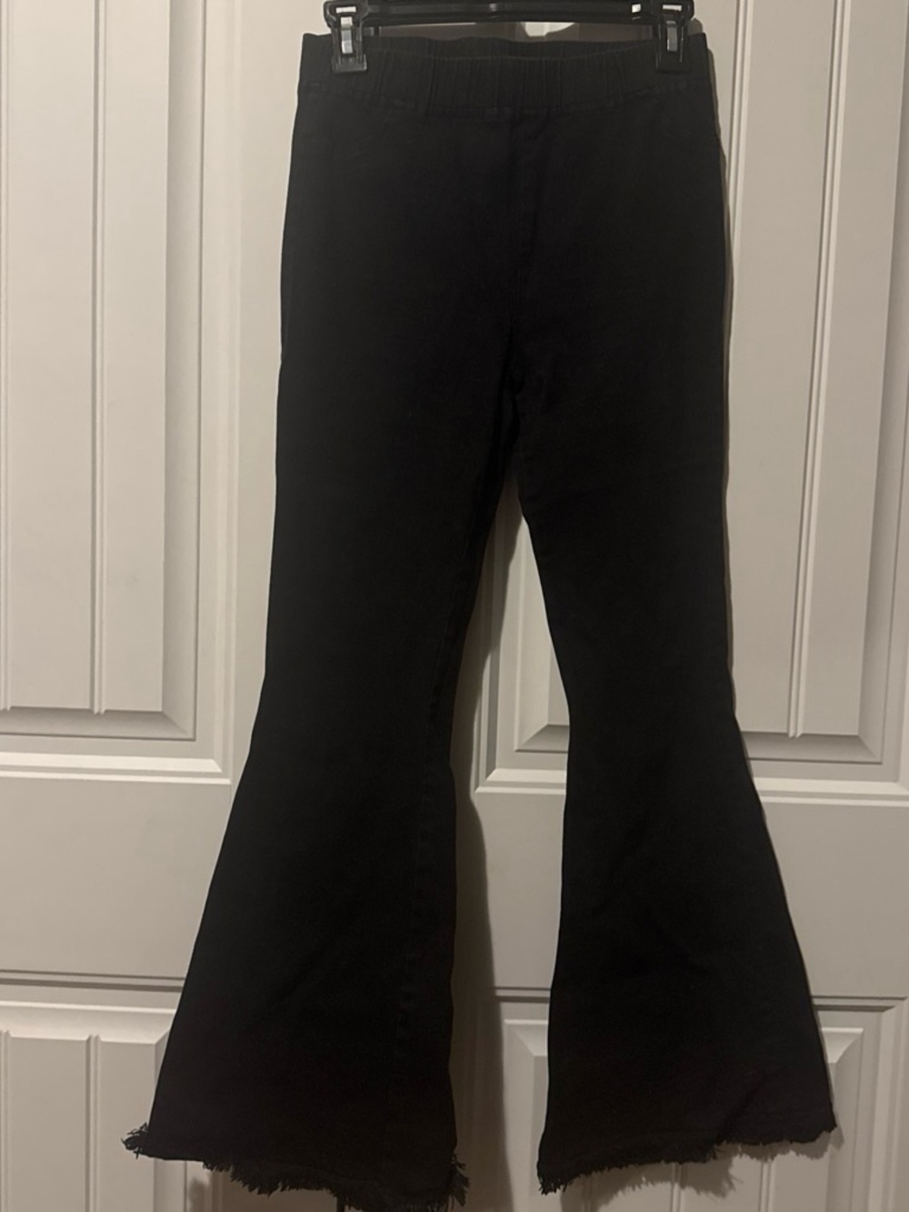 Umgee Black Flared Jeans with Frayed Hem